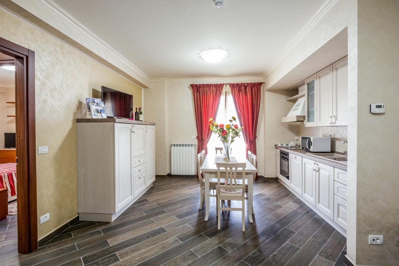 Belleview Residence Mamaia Esterno foto